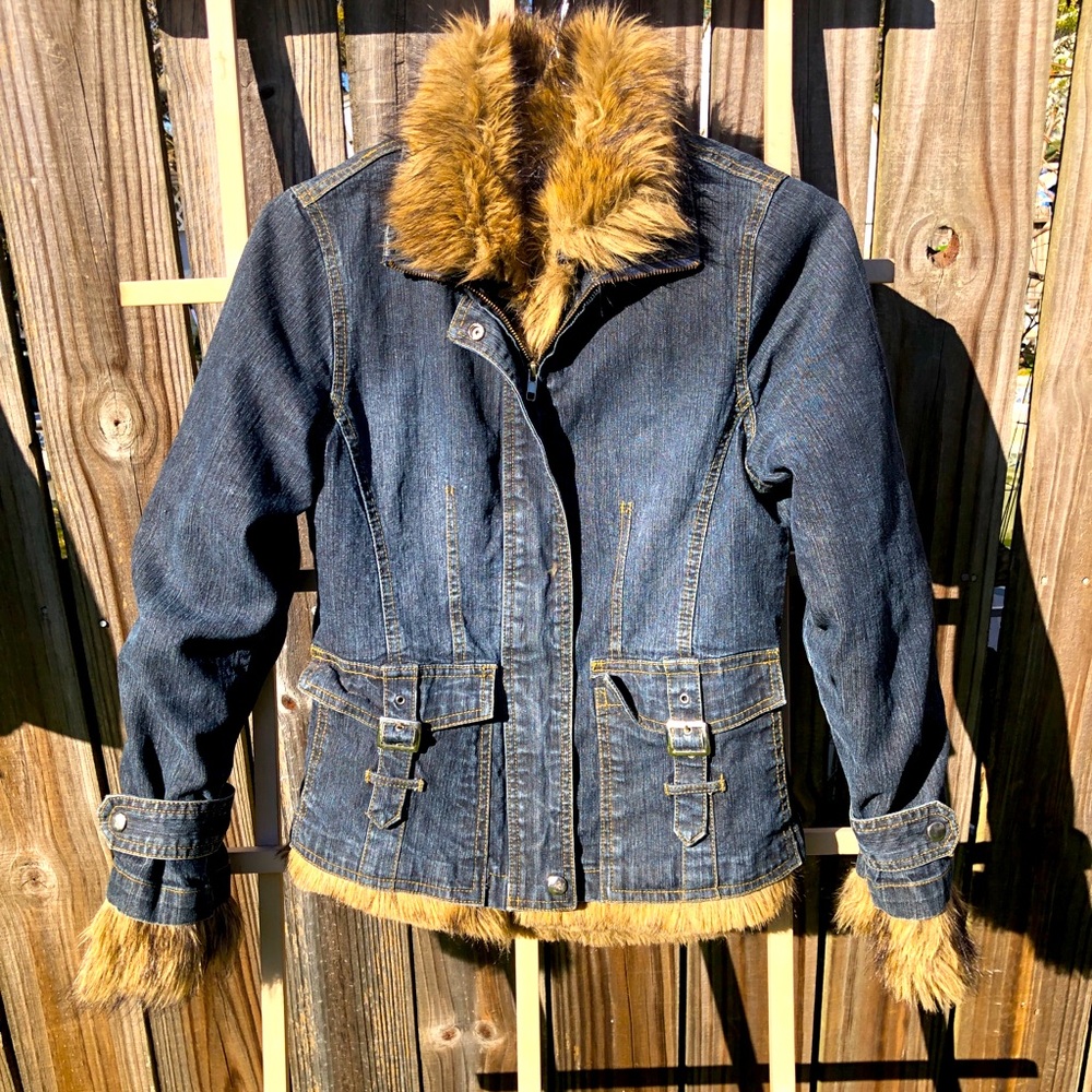 Vintage Denim and Faux Fur Jacket with removable fur lining M